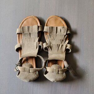 Minnetonka Maui Fringe Suede/Leather Sandals